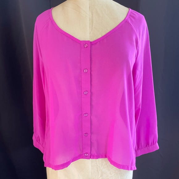 Magenta Blouse - Picture 4 of 4